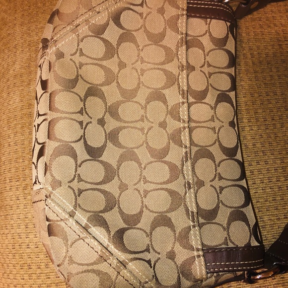 Coach Handbag - Picture 3 of 6